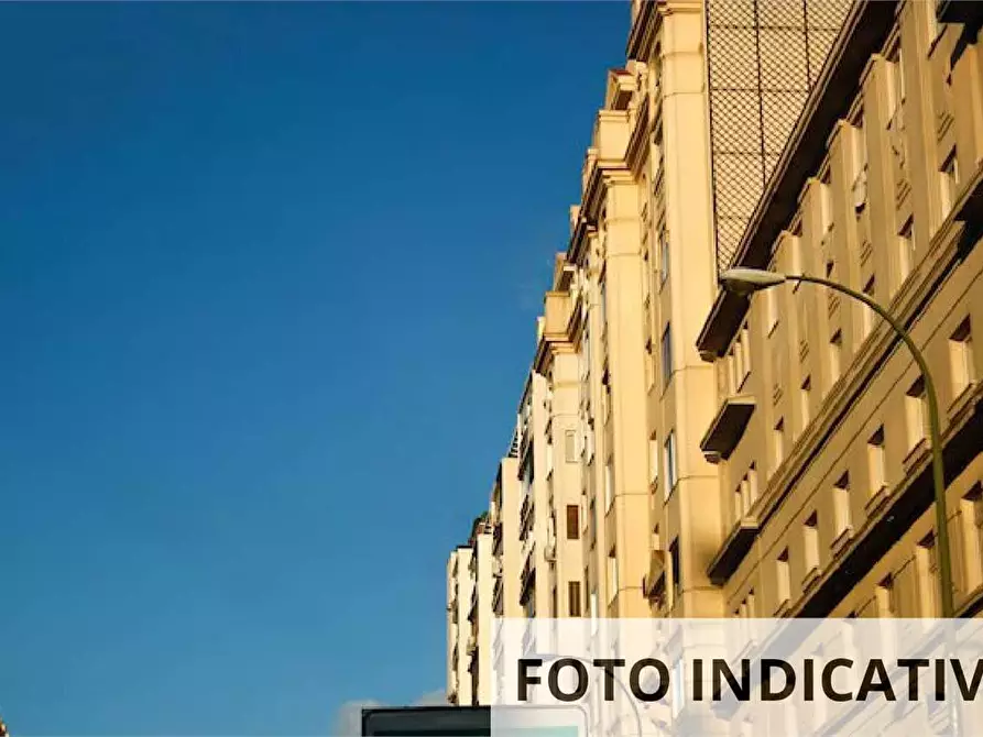 Immagine 18 di Appartamento in vendita  in Via Venezia a Peschiera Del Garda