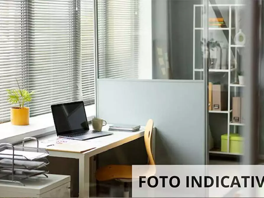 Immagine 13 di Ufficio in vendita  in viale del Industria a Padova