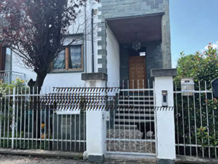 Immagine 4 di Appartamento in vendita  in Via Vincenzo Bellini a Bollate