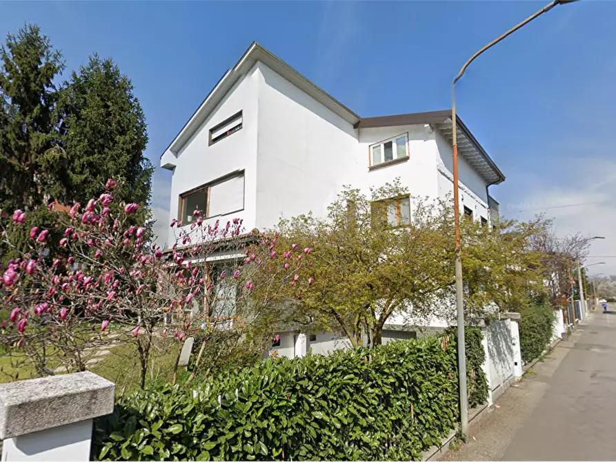Immagine 18 di Appartamento in vendita  in Via Vincenzo Bellini a Bollate