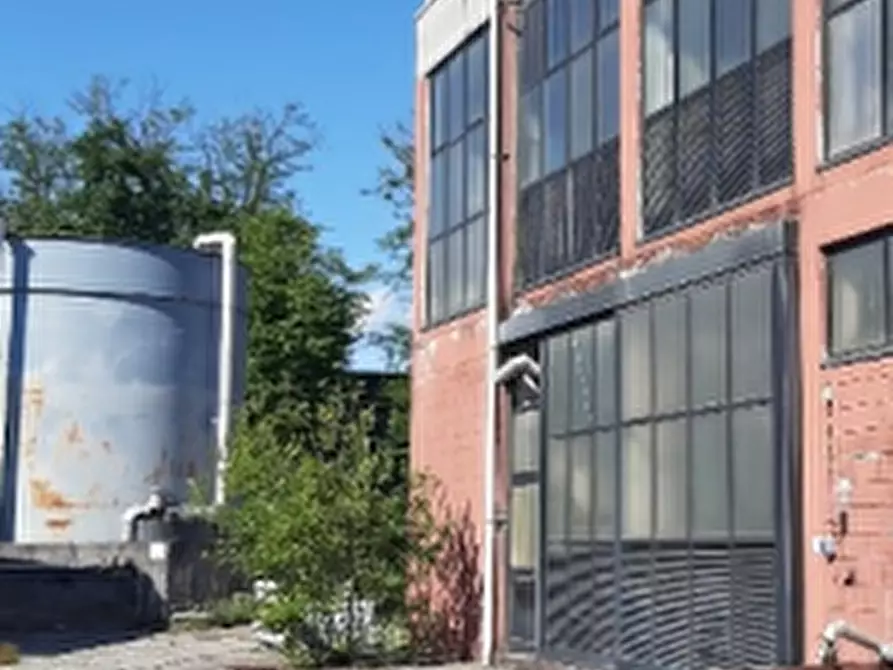 Immagine 8 di Capannone industriale in vendita  in Via Monte Bianco a Villa Guardia