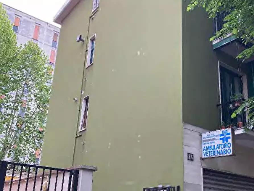 Immagine 3 di Appartamento in vendita  in Via Val di Bondo a Milano