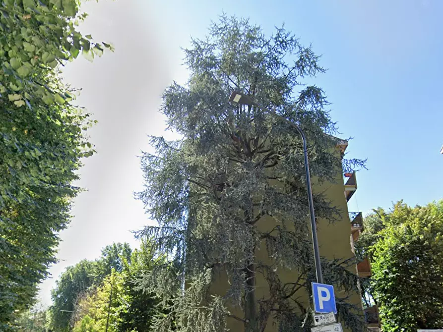 Immagine 11 di Appartamento in vendita  in Via Val di Bondo a Milano