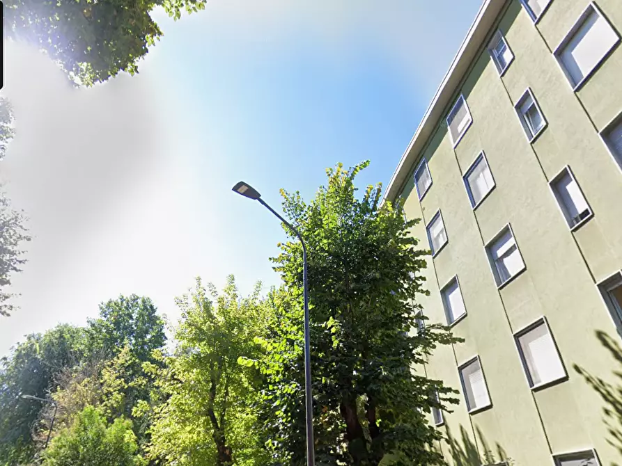 Immagine 13 di Appartamento in vendita  in Via Val di Bondo a Milano