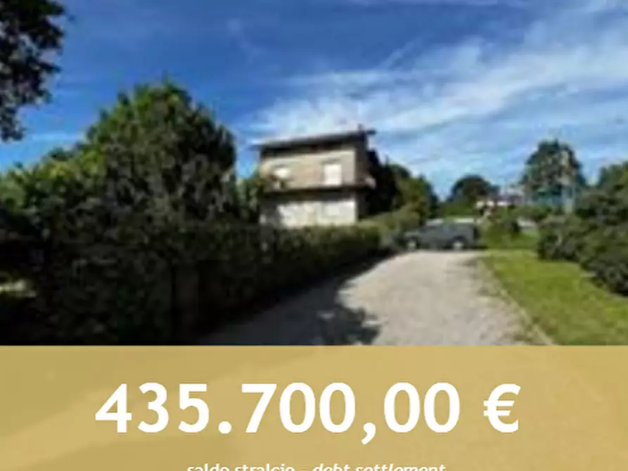 Immagine 1 di Stabile in vendita  in Via Prealpi a Albavilla