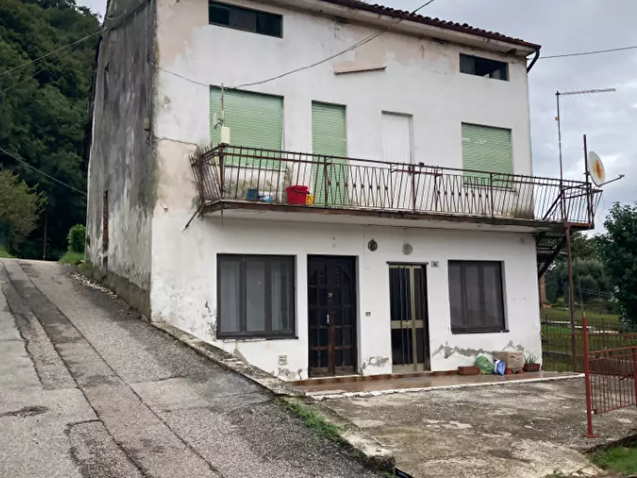 Immagine 2 di Appartamento in vendita  in Via Finotti  a Brogliano