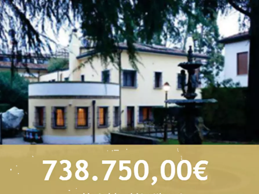 Immagine 1 di Porzione di casa in vendita  in Via dei Mille  a Padova