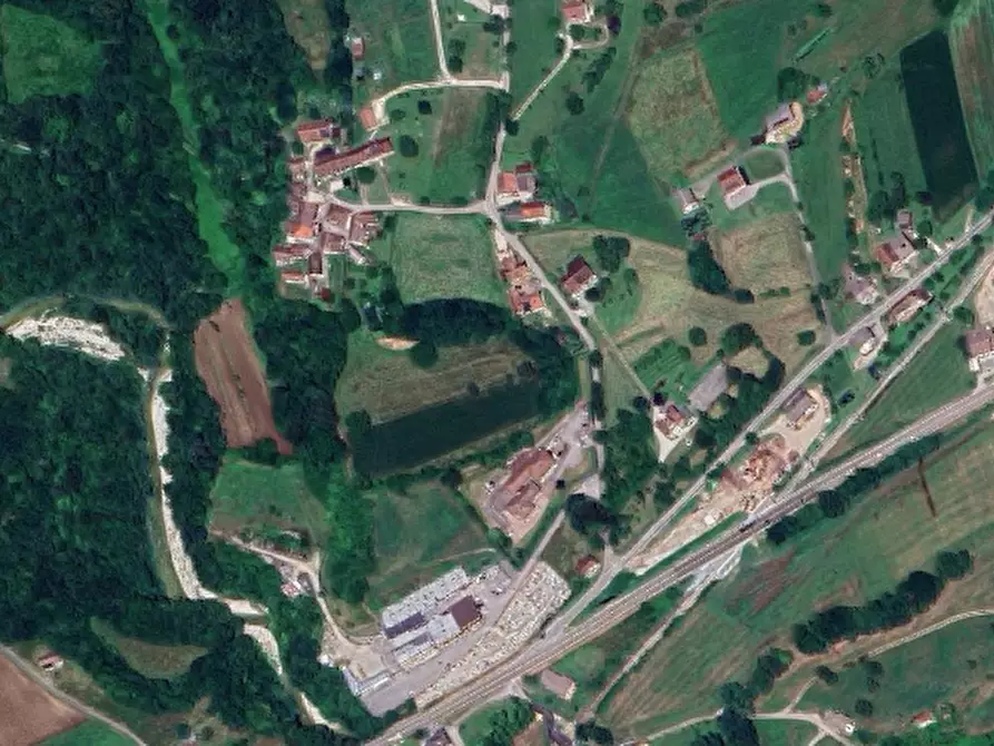 Immagine 11 di Appartamento in vendita  in Piazza San Clemente a Feltre