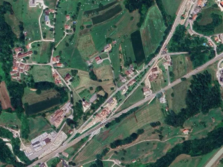 Immagine 14 di Appartamento in vendita  in Piazza San Clemente a Feltre