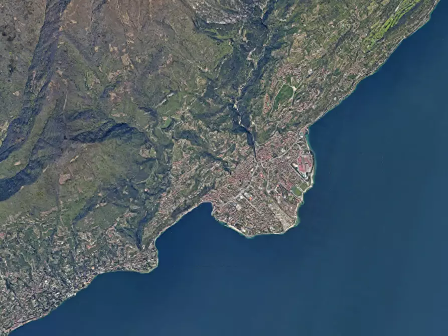 Immagine 5 di Rustico / casale in vendita  in Localita' Magnico Pezzuglio a Toscolano-Maderno