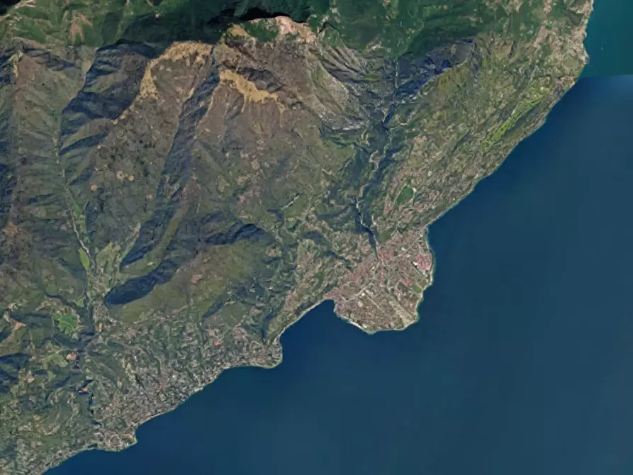 Immagine 6 di Rustico / casale in vendita  in Localita' Magnico Pezzuglio a Toscolano-Maderno