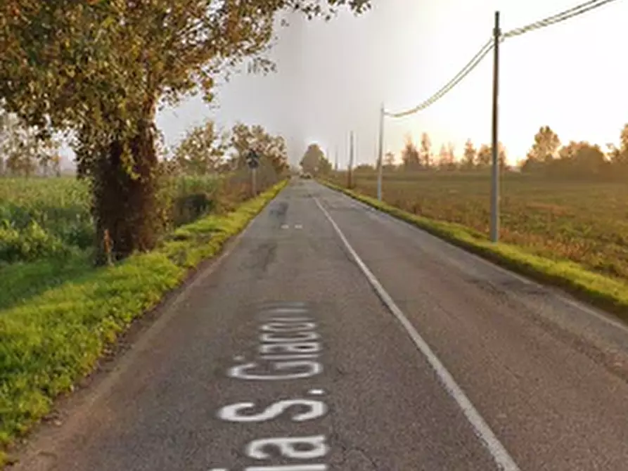 Immagine 17 di Stabile in vendita  in Via San Giacomo  a Rezzato