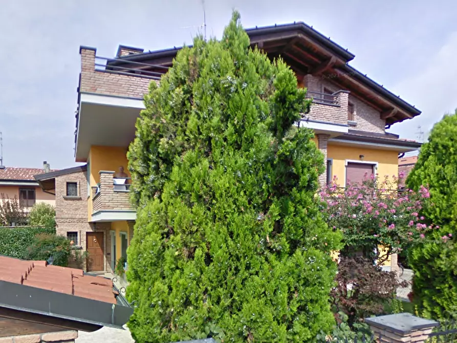 Immagine 6 di Villa in vendita  in Via Francesco d'Assisi a Rovato