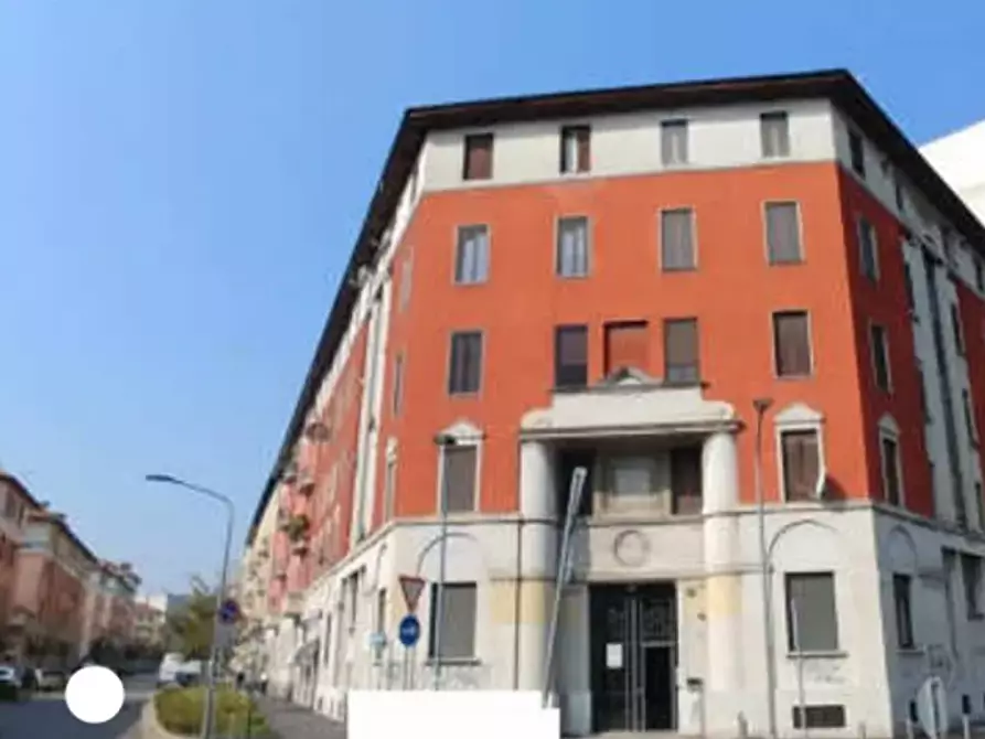 Immagine 3 di Appartamento in vendita  in Via Polesine a Milano