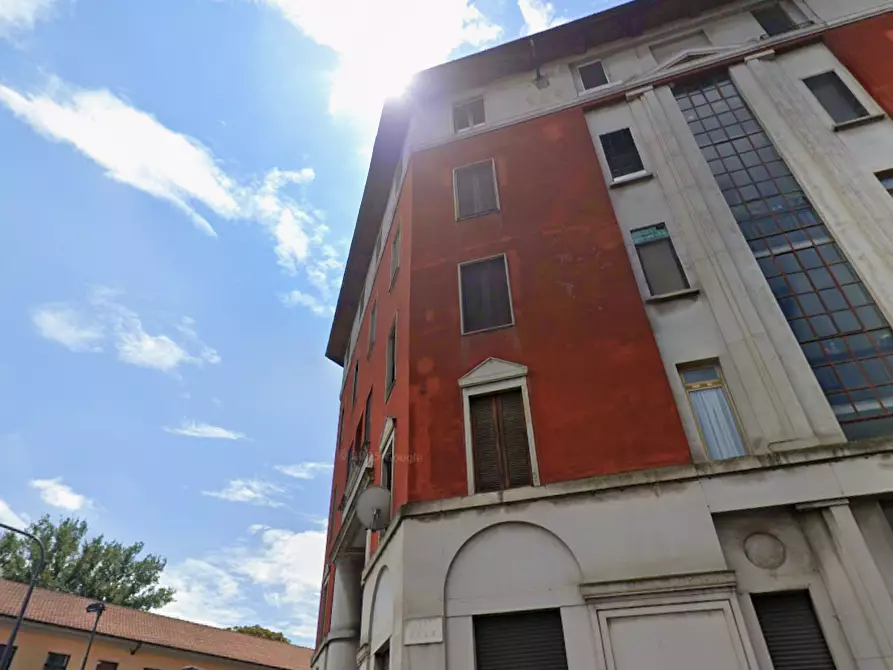 Immagine 11 di Appartamento in vendita  in Via Polesine a Milano