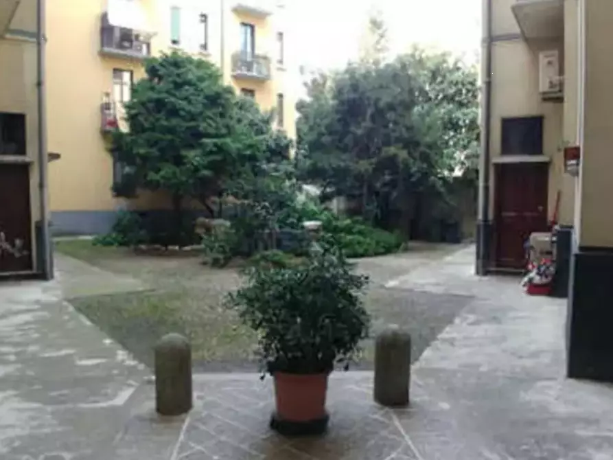 Immagine 31 di Appartamento in vendita  in Via Polesine a Milano