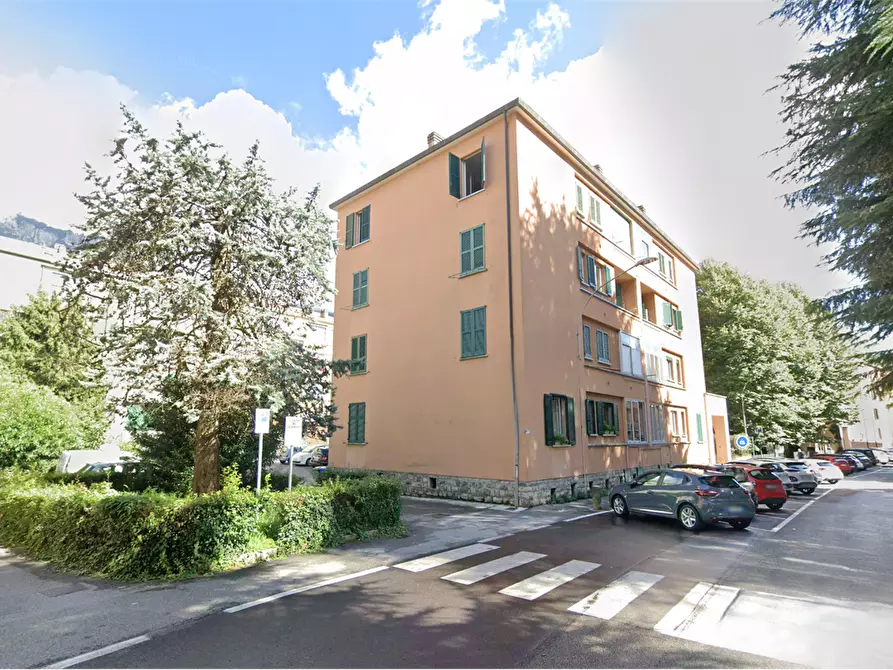 Immagine 13 di Appartamento in vendita  in Via Magenta a Lecco