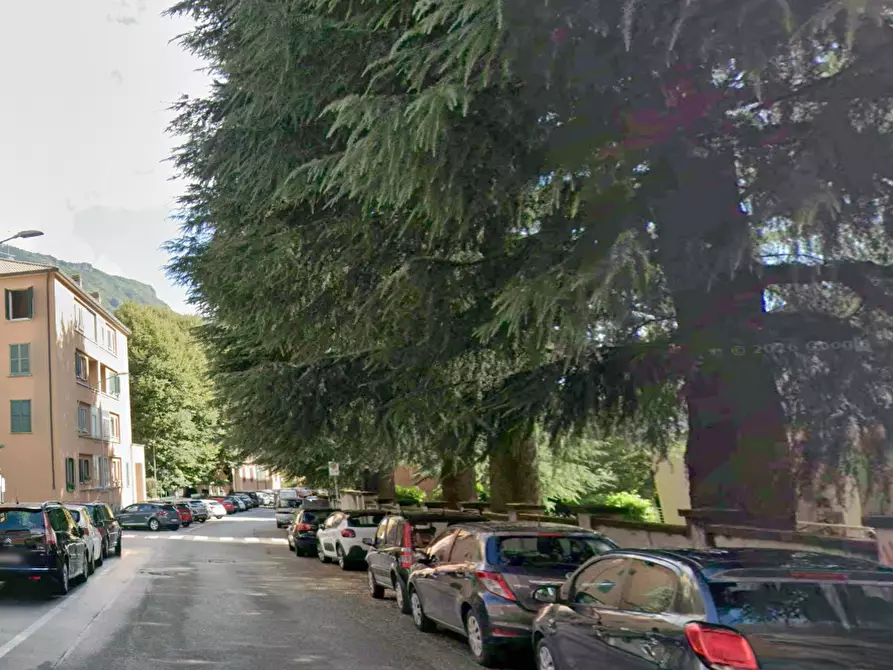 Immagine 17 di Appartamento in vendita  in Via Magenta a Lecco