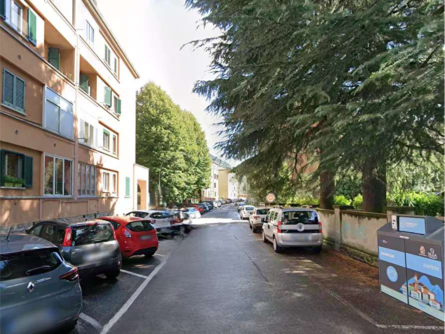 Immagine 19 di Appartamento in vendita  in Via Magenta a Lecco