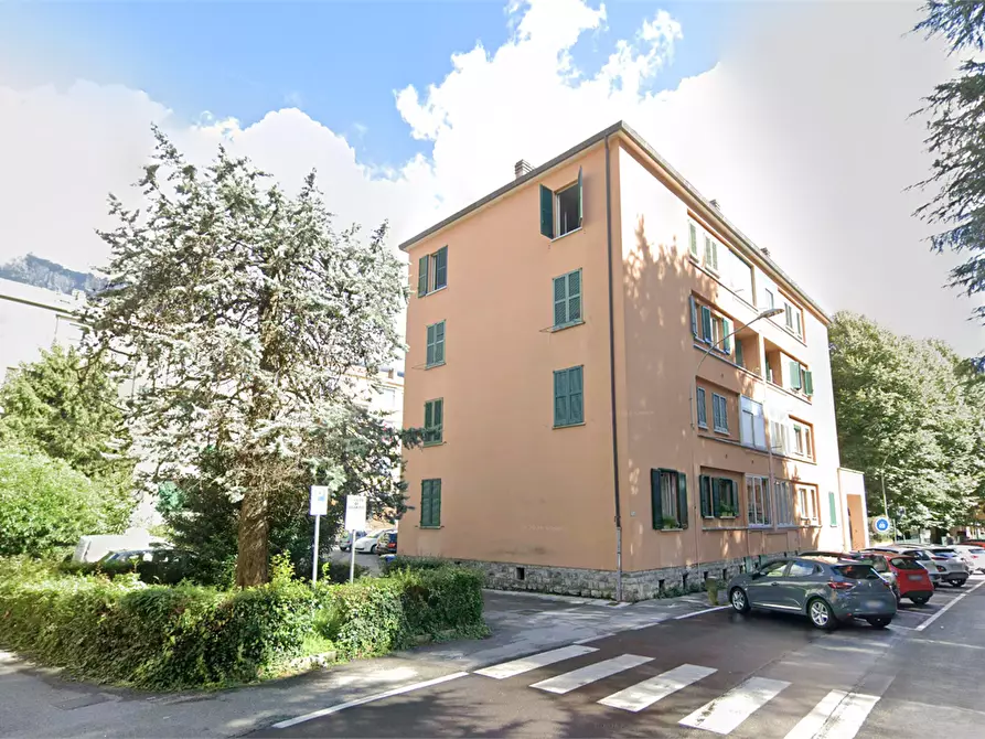 Immagine 23 di Appartamento in vendita  in Via Magenta a Lecco