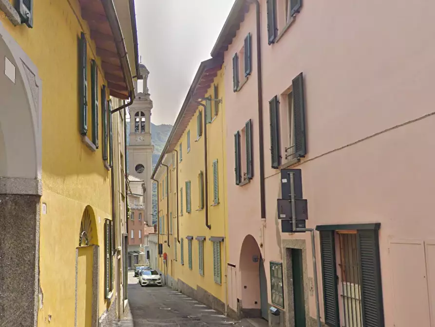 Immagine 5 di Appartamento in vendita  in Via Antonio Stoppani a Valmadrera