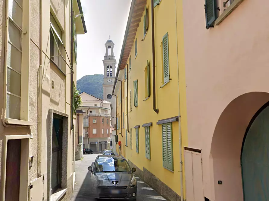 Immagine 6 di Appartamento in vendita  in Via Antonio Stoppani a Valmadrera