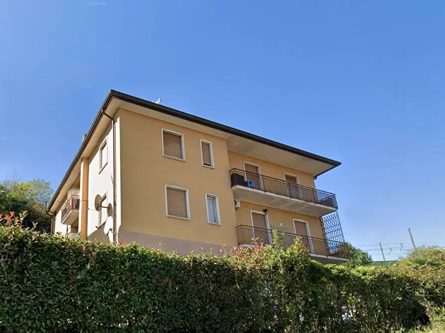 Immagine 10 di Appartamento in vendita  in Via C. Cantù a Olgiate Molgora