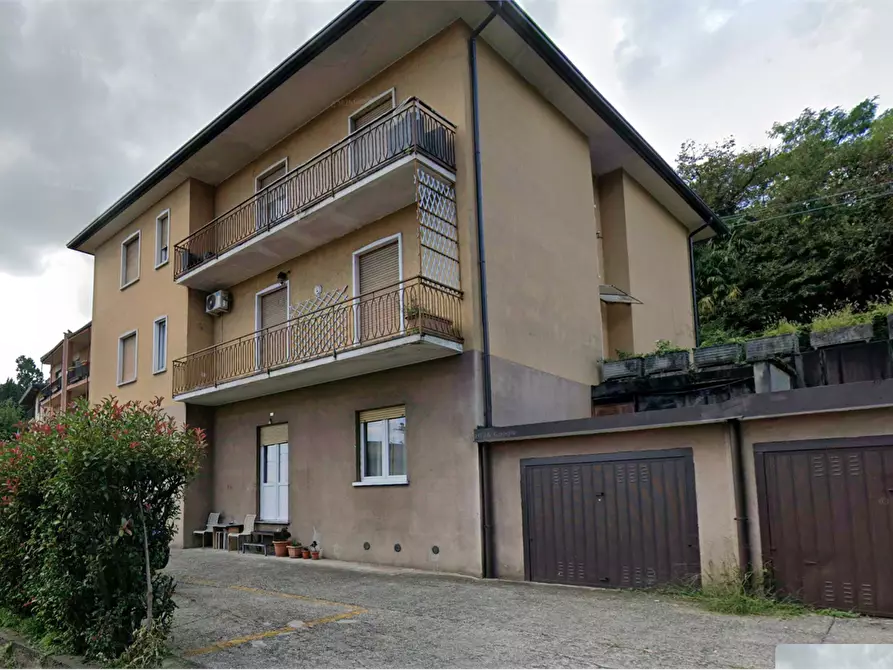 Immagine 19 di Appartamento in vendita  in Via C. Cantù a Olgiate Molgora