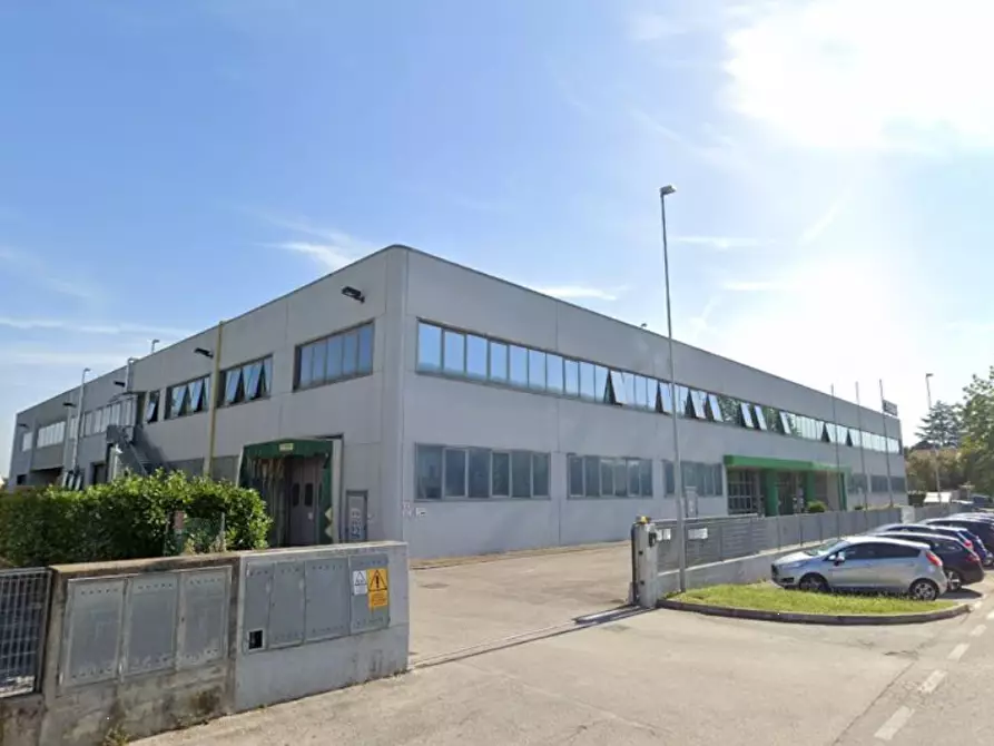 Immagine 3 di Capannone industriale in vendita  in Via Bacchiglione a Isola Vicentina
