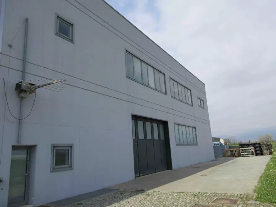 Immagine 13 di Capannone industriale in vendita  in Via Bacchiglione a Isola Vicentina