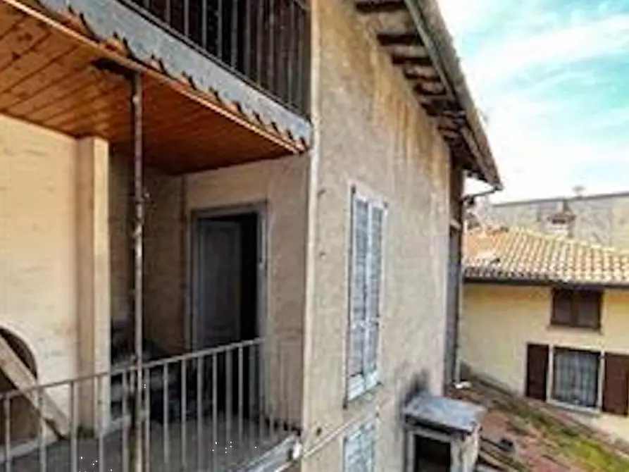 Immagine 5 di Magazzino in vendita  in Via Mentana a Albavilla