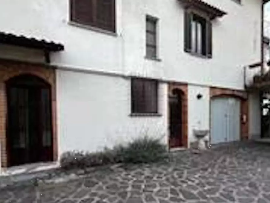 Immagine 6 di Appartamento in vendita  in Via Milano a Albavilla