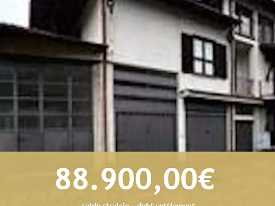 Immagine 1 di Appartamento in vendita  in Via Milano a Albavilla
