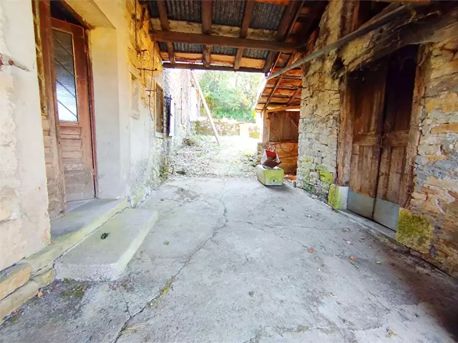 Immagine 3 di Rustico / casale in vendita  in Località Valturcana a Alpago