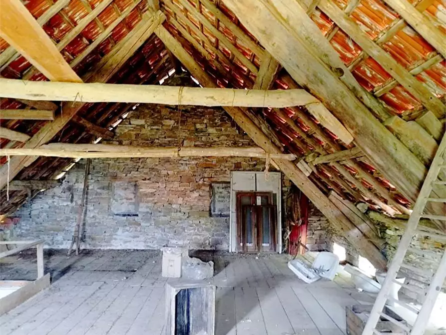Immagine 8 di Rustico / casale in vendita  in Località Valturcana a Alpago