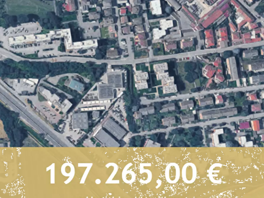 Immagine 1 di Villa in vendita  in Via Gino Marini a Lodi
