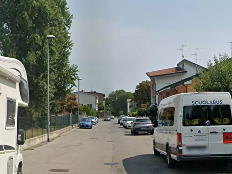 Immagine 11 di Villa in vendita  in Via Gino Marini a Lodi
