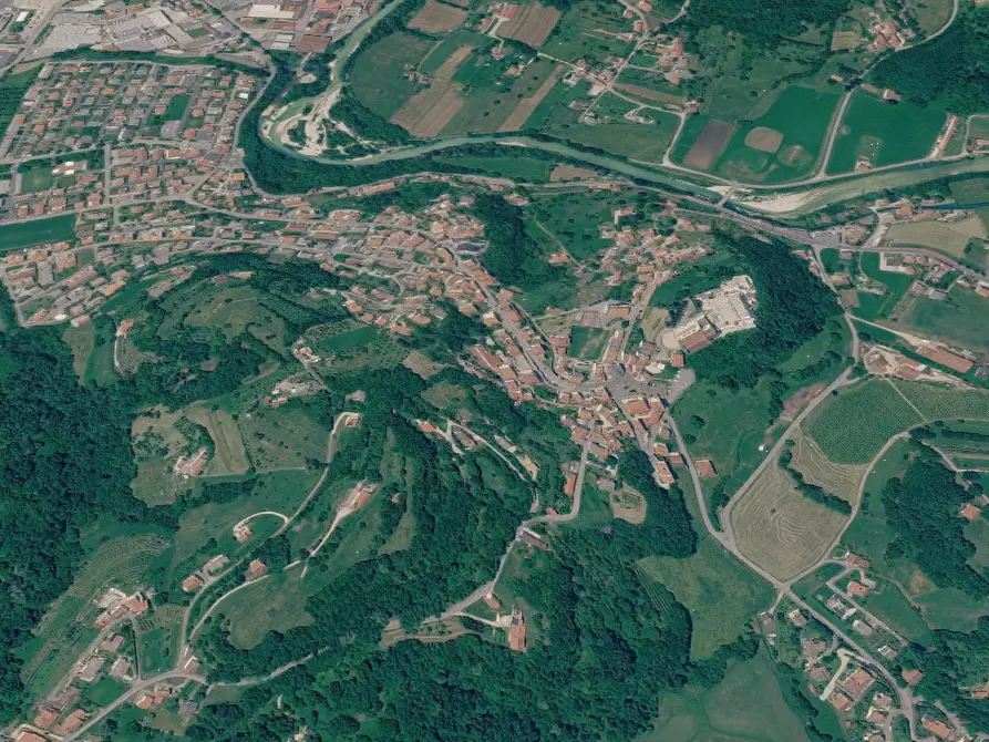 Immagine 6 di Terreno edificabile in vendita  in Piazza XXV Aprile a Lugo Di Vicenza