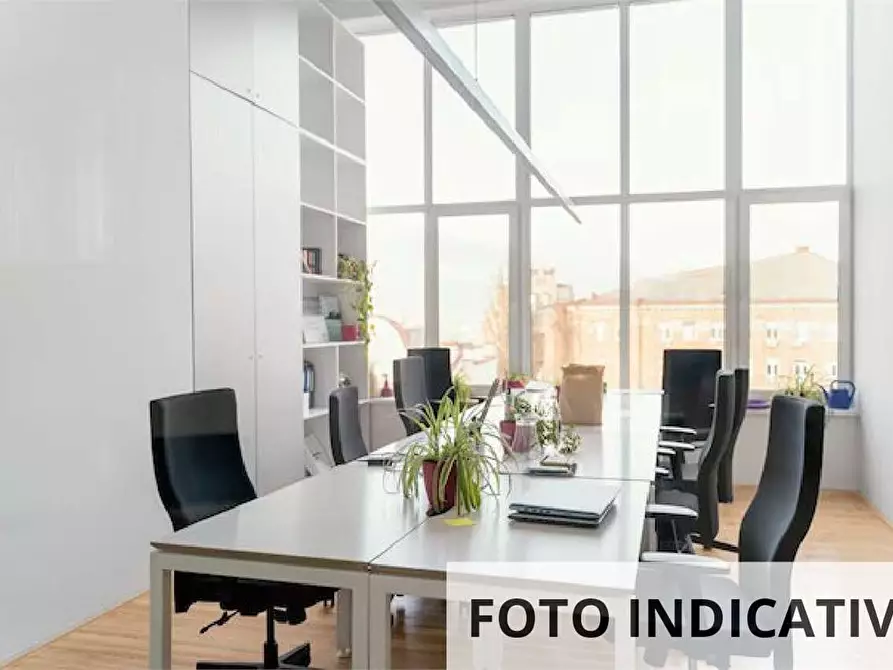 Immagine 15 di Ufficio in vendita  in Strada Morolense a Frosinone