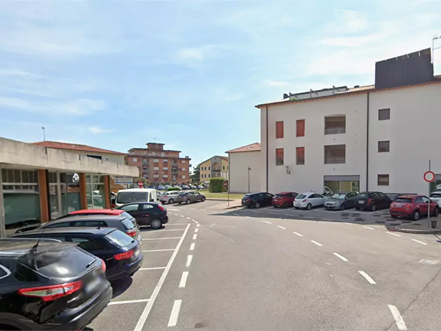 Immagine 7 di Negozio in vendita  in 	Via della Chiesa a Ormelle