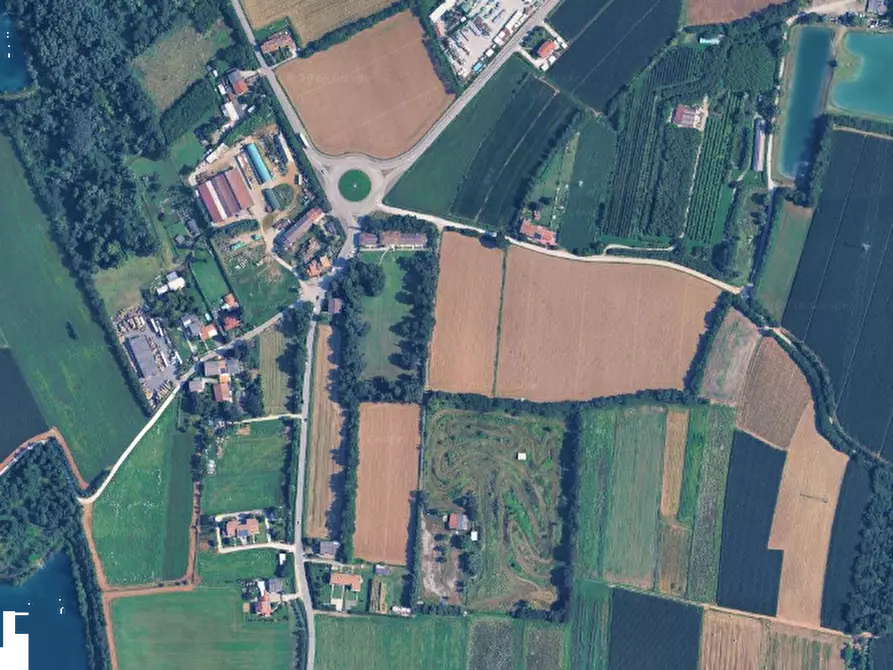 Immagine 12 di Magazzino in vendita  in Via Monsignor Candido Breda a Paese