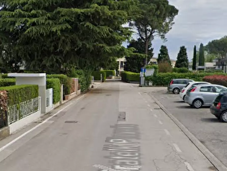 Immagine 10 di Appartamento in vendita  in Via F.lli Pinarello a Loria