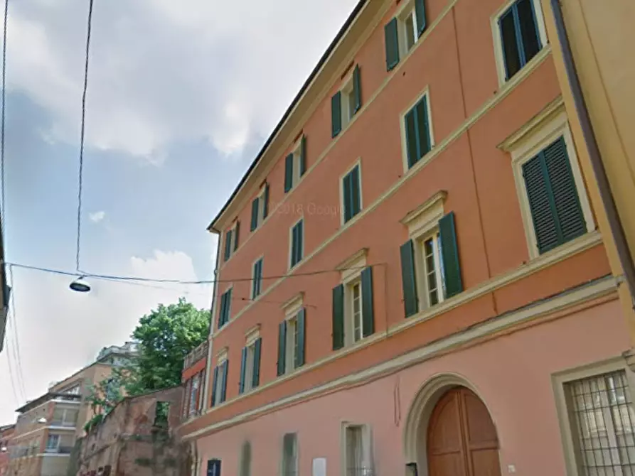 Immagine 3 di Porzione di casa in vendita  in via delle Belle Arti a Bologna