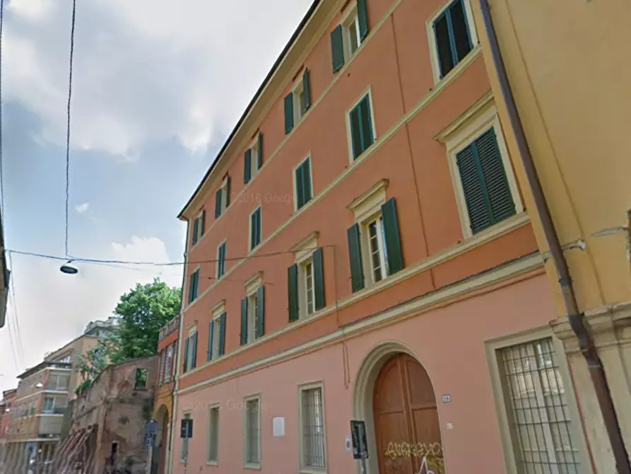 Immagine 10 di Porzione di casa in vendita  in via delle Belle Arti a Bologna