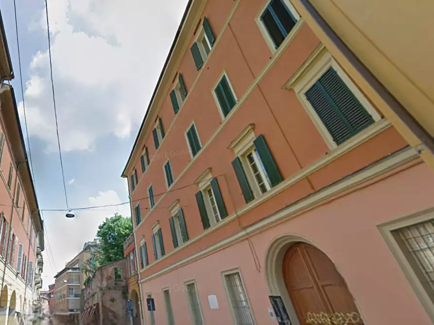 Immagine 17 di Porzione di casa in vendita  in via delle Belle Arti a Bologna