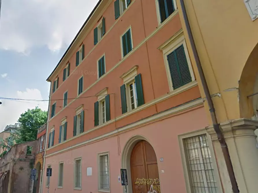 Immagine 19 di Porzione di casa in vendita  in via delle Belle Arti a Bologna