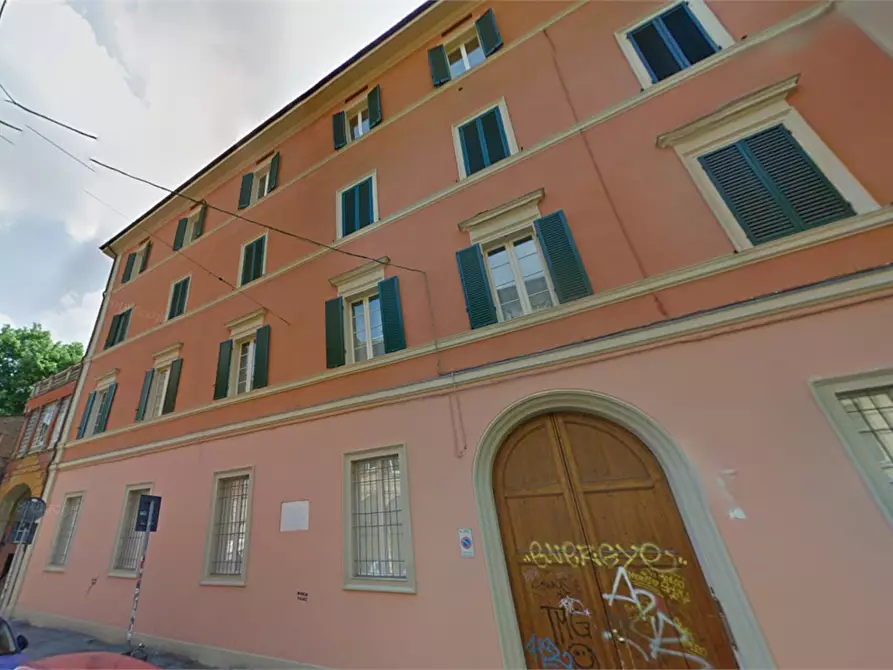 Immagine 21 di Porzione di casa in vendita  in via delle Belle Arti a Bologna