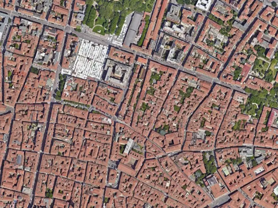 Immagine 32 di Porzione di casa in vendita  in via delle Belle Arti a Bologna