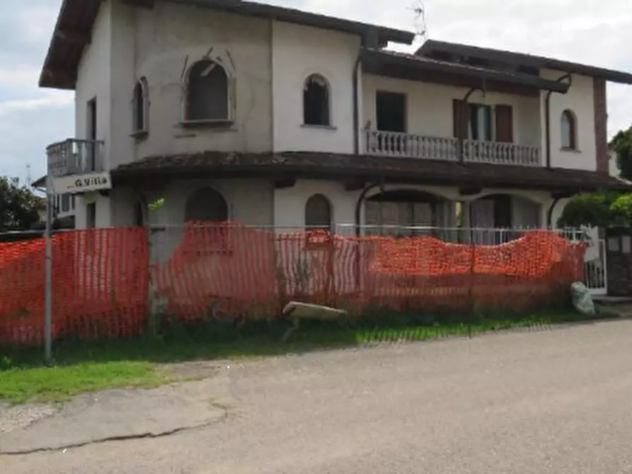 Immagine 5 di Casa indipendente in vendita  in Via G. Villa a Cuggiono
