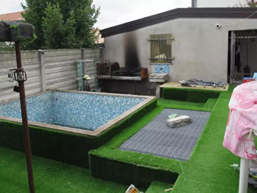 Immagine 6 di Casa indipendente in vendita  in Via G. Villa a Cuggiono